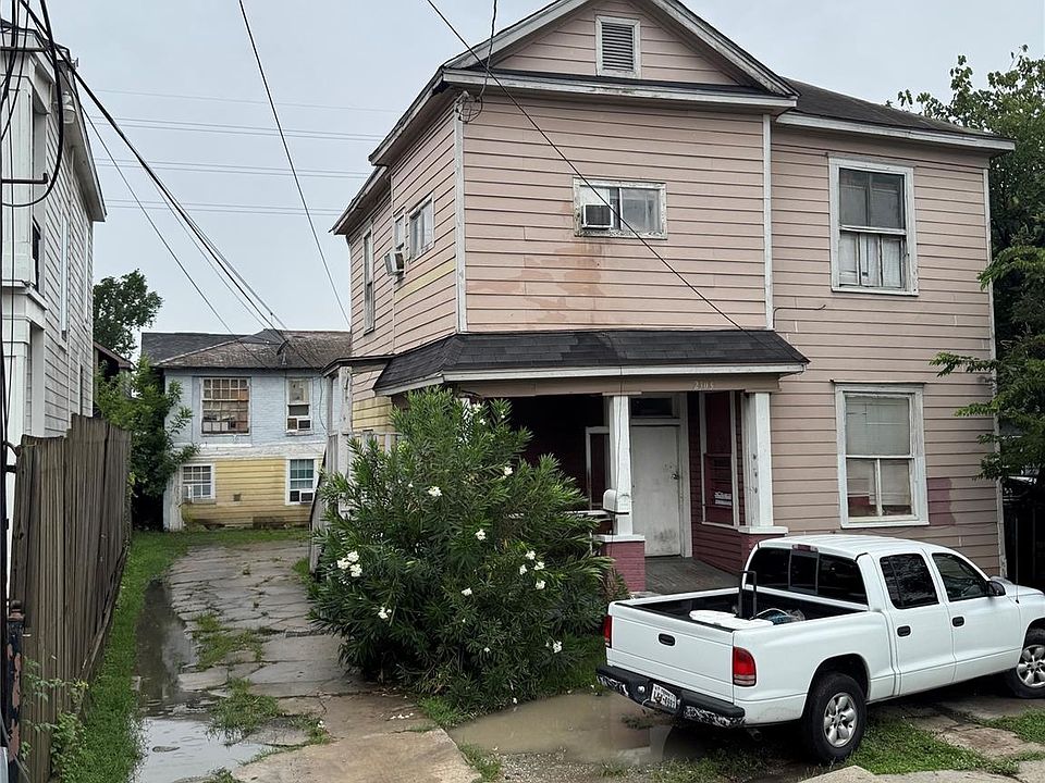 2nd image of 2305 Terry St
