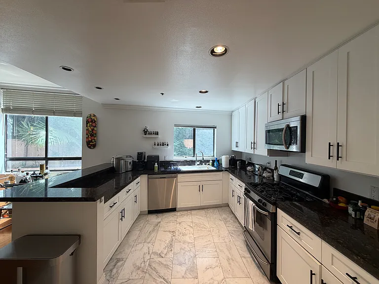 1238 S Holt Ave #2 — Photo 6