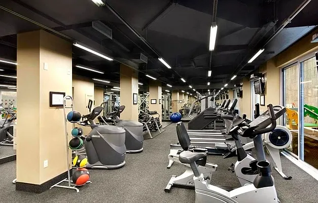 Rented by New York Residence | media 27