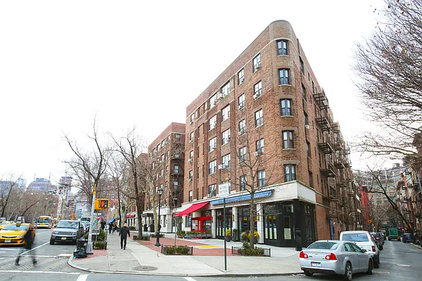 Rented by Stonehenge NYC LLC | media 24