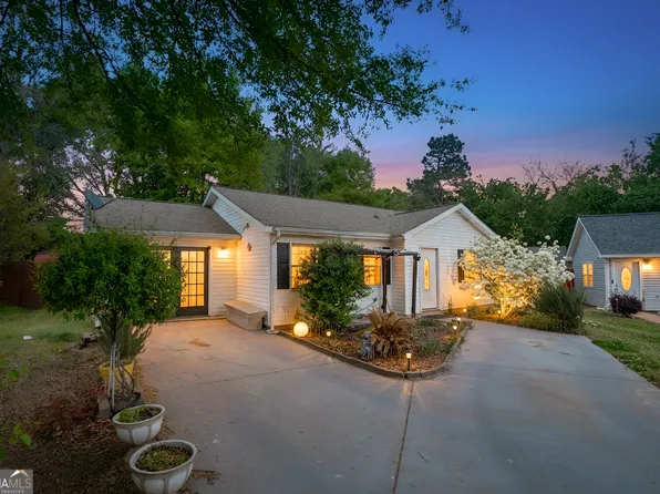 385 Buckingham Ter, Athens, GA 30607