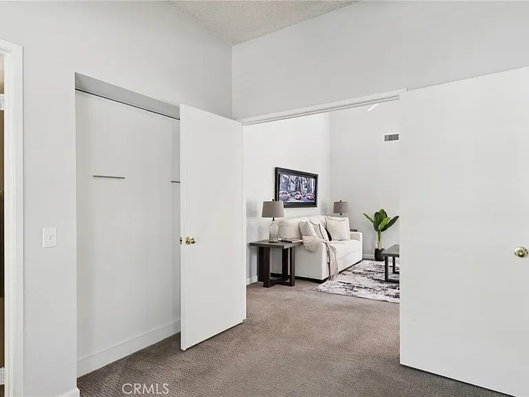 26107 McBean Pkwy — Photo 23