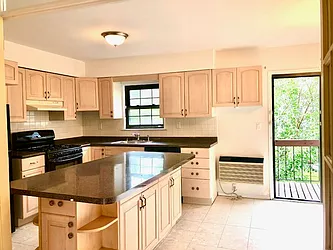 Sold by Eagle Realty Group New York