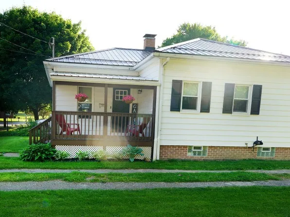 610 Chestnut St, Minerva, OH 44657