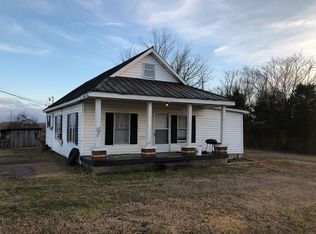 8469 Celina Rd, Tompkinsville, KY 42167