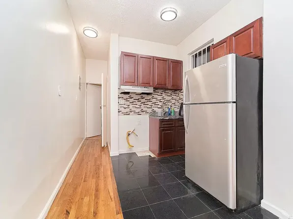 581 East 137th Street image 9 of 11