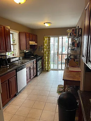 Sold by Compass Realty Central Inc. | media 4