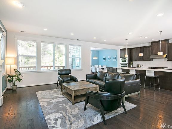 2nd image of 1507 246th Ave NE