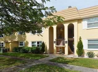 5800 Hollywood Blvd APT 113, Sarasota, FL 34231