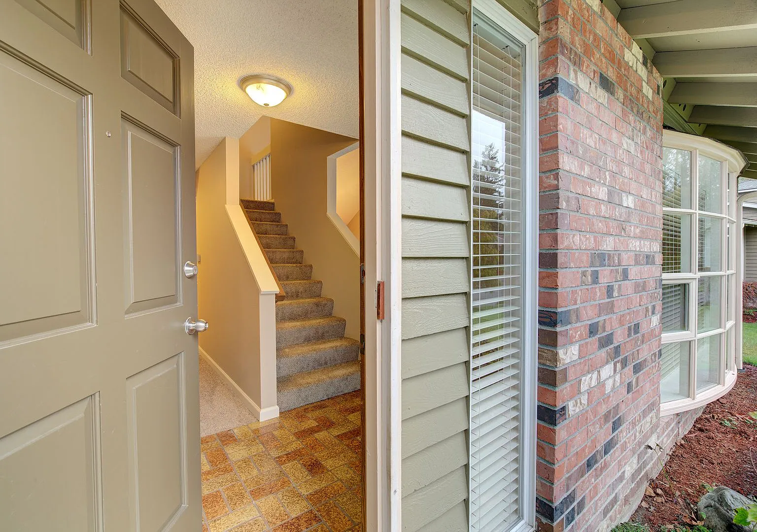 4Bd/2.5Ba Redmond Home — Photo 2