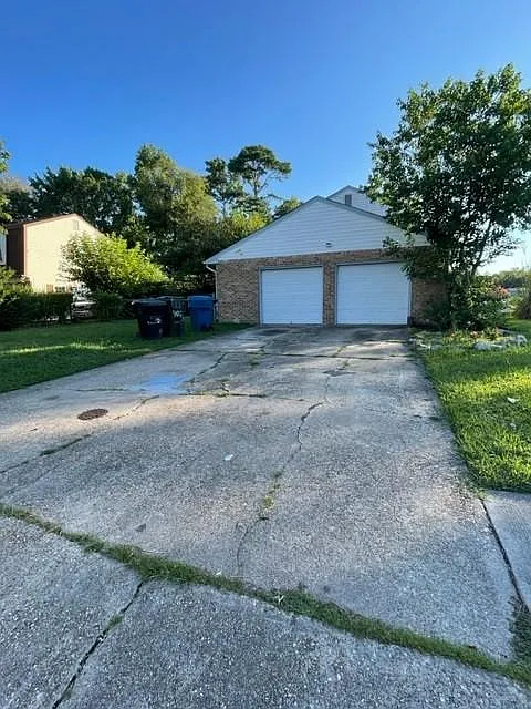 3 bed, 2.5 bath, 1529 sqft, $2,695 — Photo 2