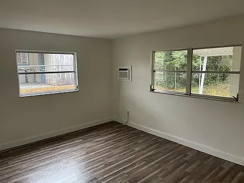 2150 W Greenway Pl — Photo 7