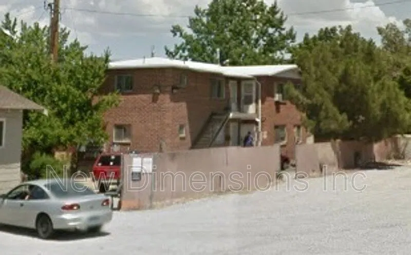 68 S Wells Ave #3