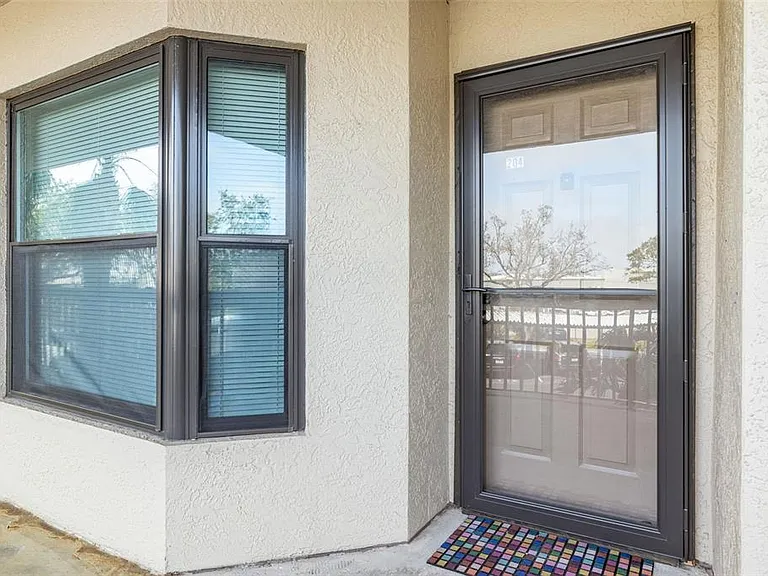1316 Pasadena Ave S #204 — Photo 4