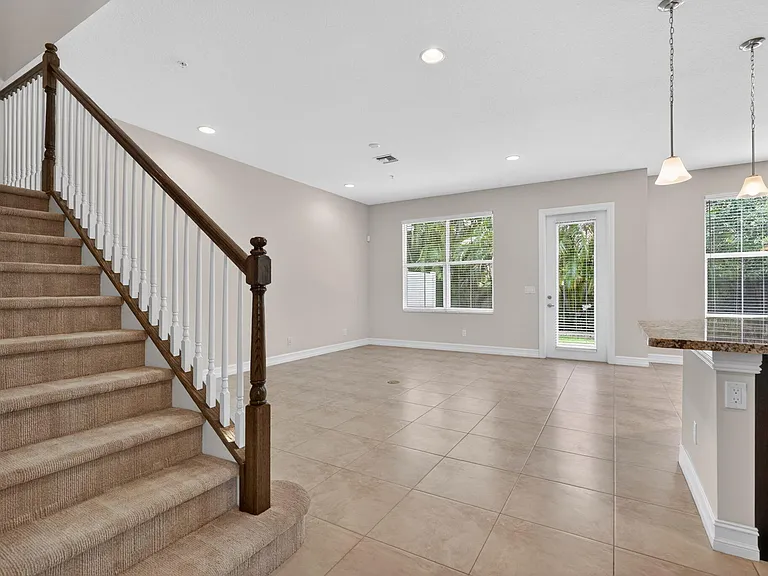 1950 Juno Landing Ln — Photo 10