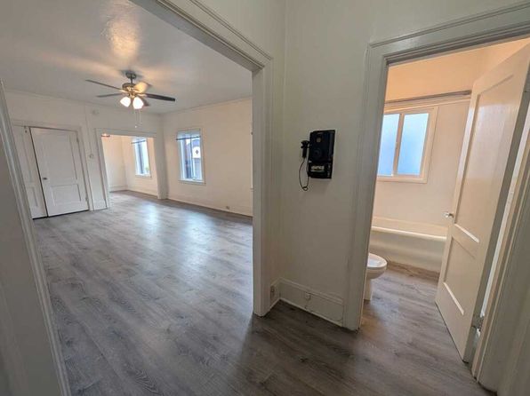 1650 SE Hawthorne Blvd APT 108