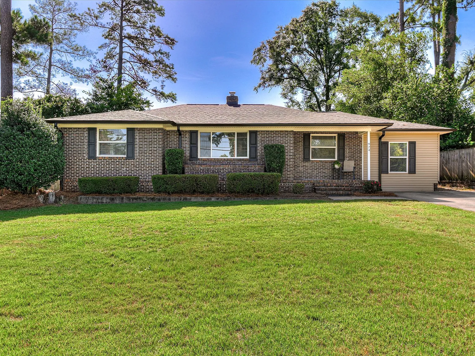 2 bed, 1.5 bath, 1534 sqft, $1,695 — Photo 1