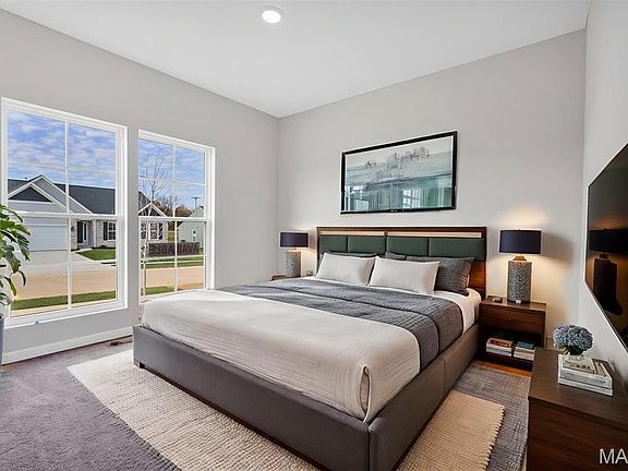 3rd image of 28918 Old Court Dr