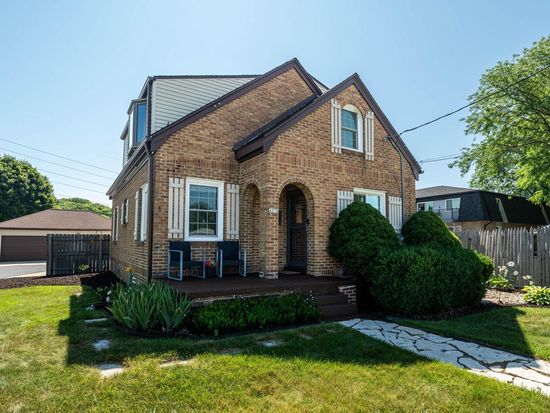 4270 S Nicholson AVENUE, Saint Francis, WI 53235
