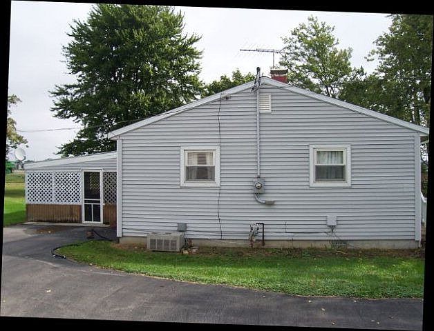 2nd image of 2776 Harding Hwy W