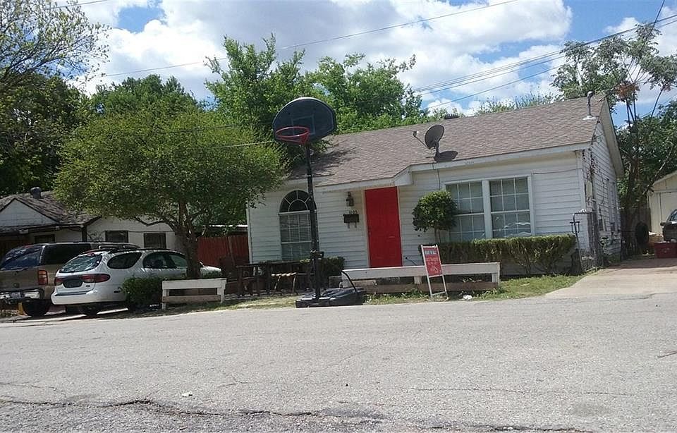 1st image of 1005 Peveto Dr