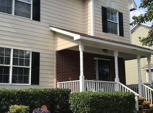 708 Connaly Dr, Hope Mills, NC 28348