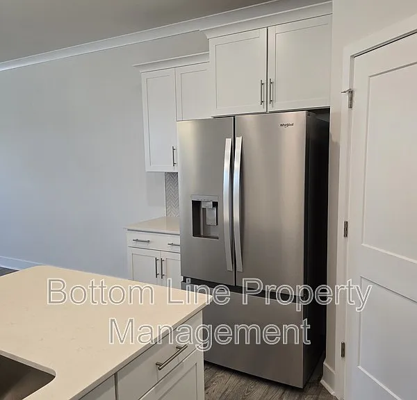 1010 Whistling Pl — Photo 11