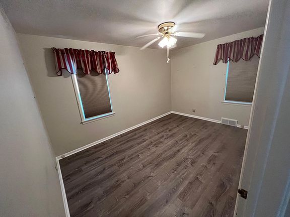 5th image of 1011 S Belvoir Blvd