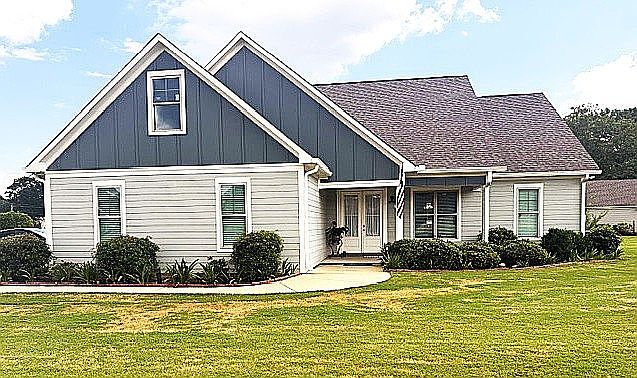1st image of 165 Homestead Dr