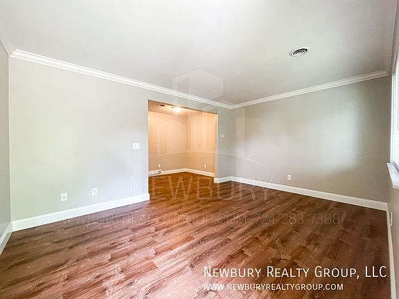 3rd image of 108D Saint Andrews Dr