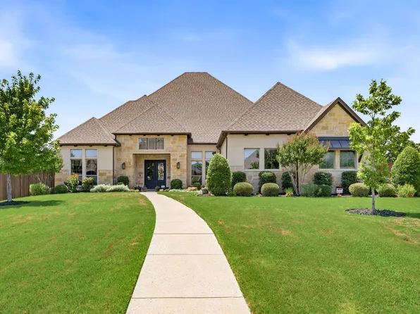 1040 Falcon Nest Dr, Kennedale, TX 76060
