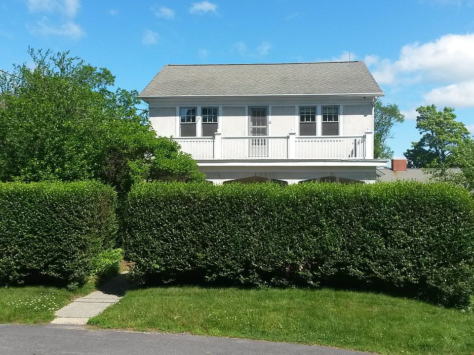 1st image of 36 Bedford Ave