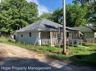 172 Grady Smith St, Grantville, GA 30220