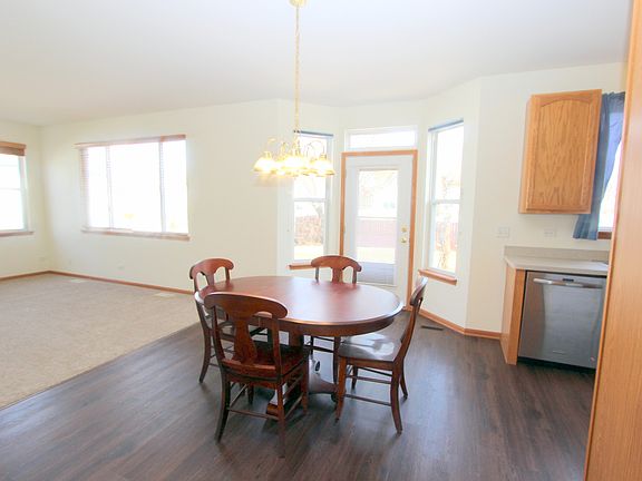 5th image of 230 Martin Dr