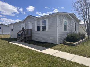 14 Chestnut Cir E #14, Davison, MI 48423