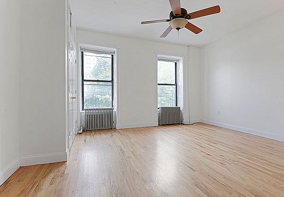 4th image of 410 E 119th St #6