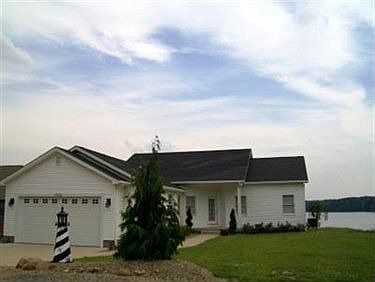 2nd image of 17731 Willard Pl