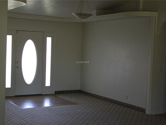 4th image of 1550 Smith St