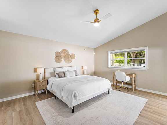 5th image of 4245 Bluff Harbor Way