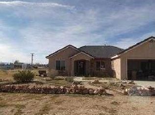 9465 60th St W, Mojave, CA 93501