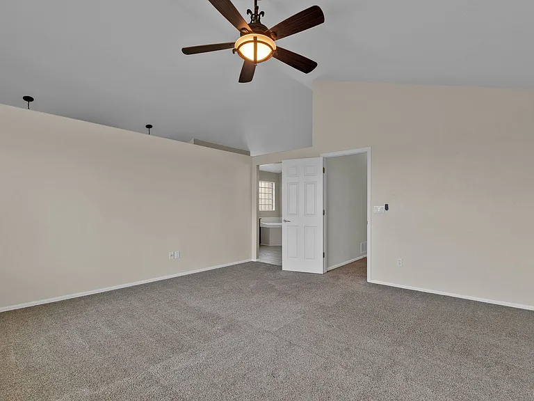 705 Witchhazel Ct — Photo 30