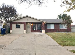 1305 Colony Dr, Garland, TX