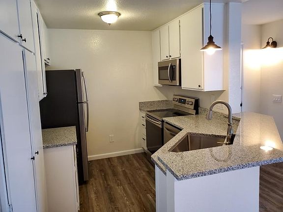 4th image of 7047 Camino Degrazia Unit 183