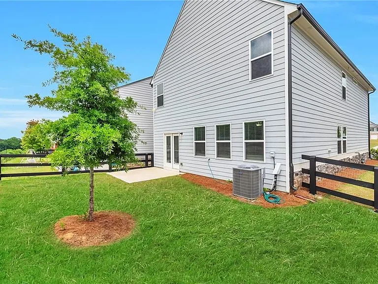 118 Briarwood Dr — Photo 7