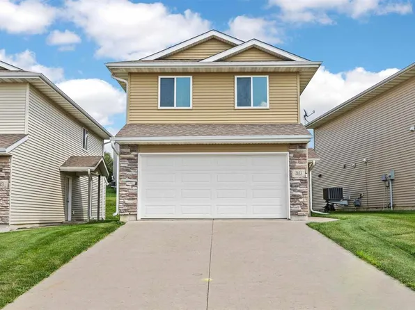 2153 Westminster Cir, Coralville, IA 52241