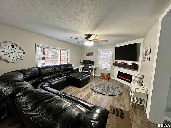 3rd image of 18498 Nance Ave