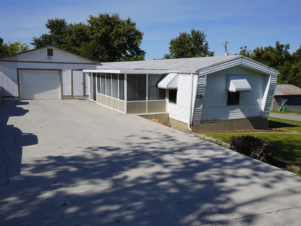 1st image of 427 White Oak Ave