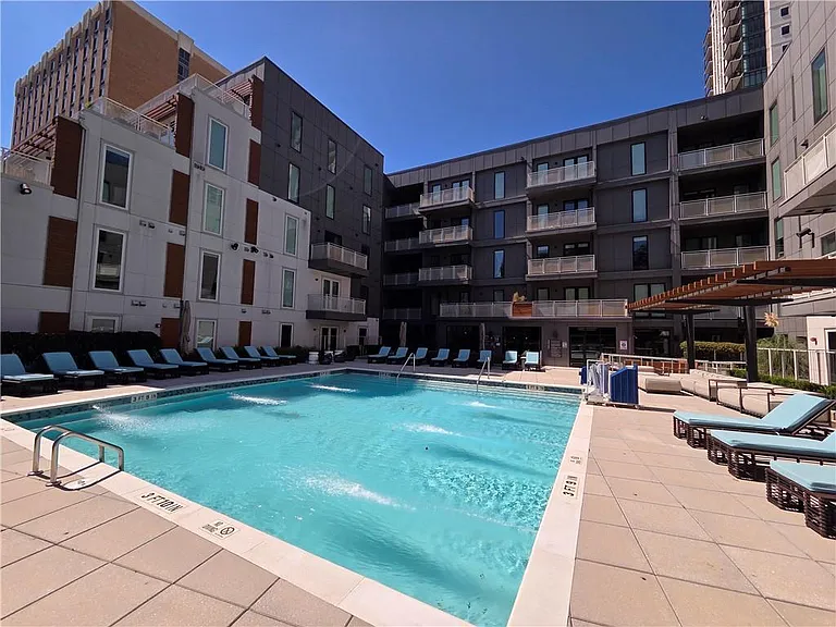 775 Juniper St #304 — Photo 25