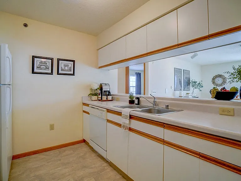 Gateway Commons — Photo 27