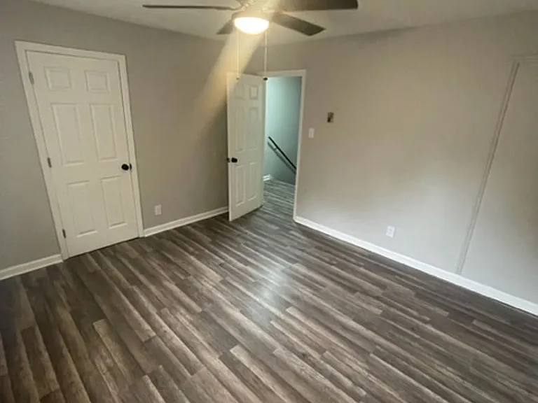 2909 Burgess Dr — Photo 17